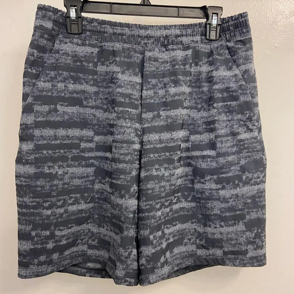 Lululemon Shorts Pace Breaker Gray & White 9' Black & Gray Size Large - Picture 1 of 4
